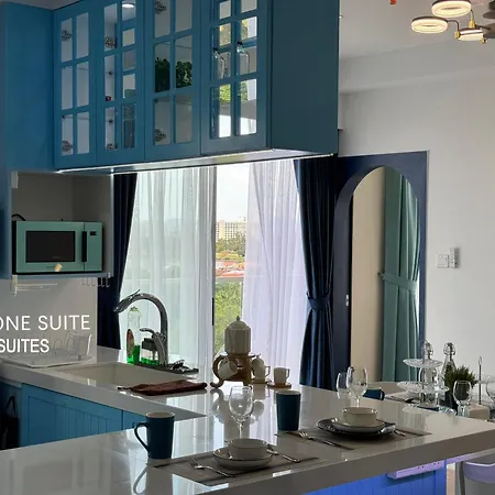 Arusuites Tanjung Aru Kota Kinabalu By Wellstay Exterior photo