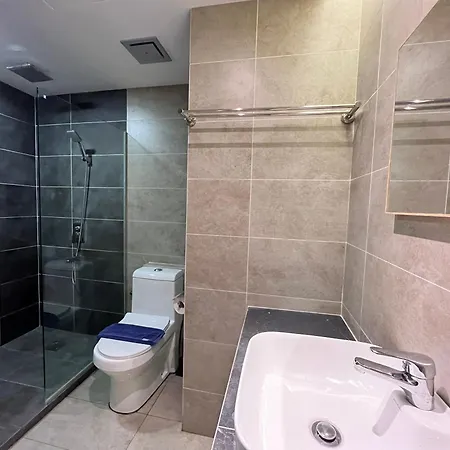 Arusuites Tanjung Aru Kota Kinabalu By Wellstay Room photo